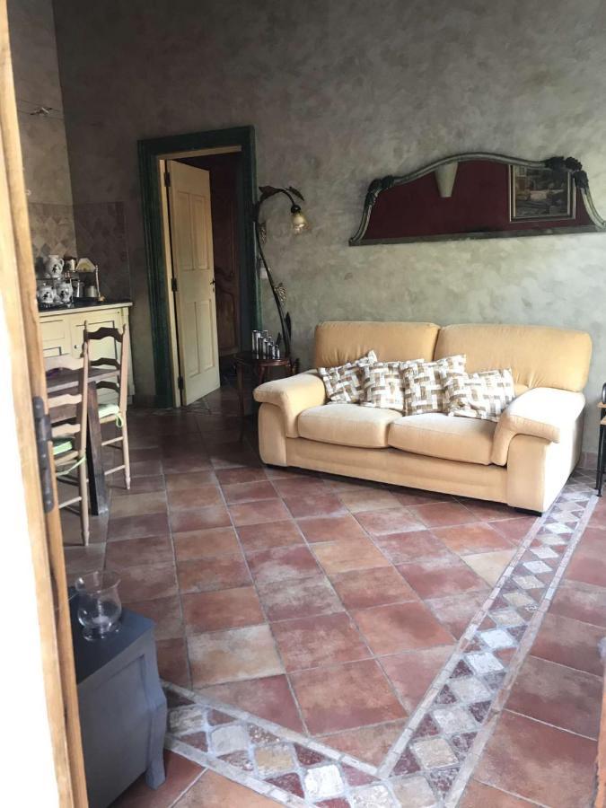 Le Mazet De La Dame Bed & Breakfast Barbentane Eksteriør bilde