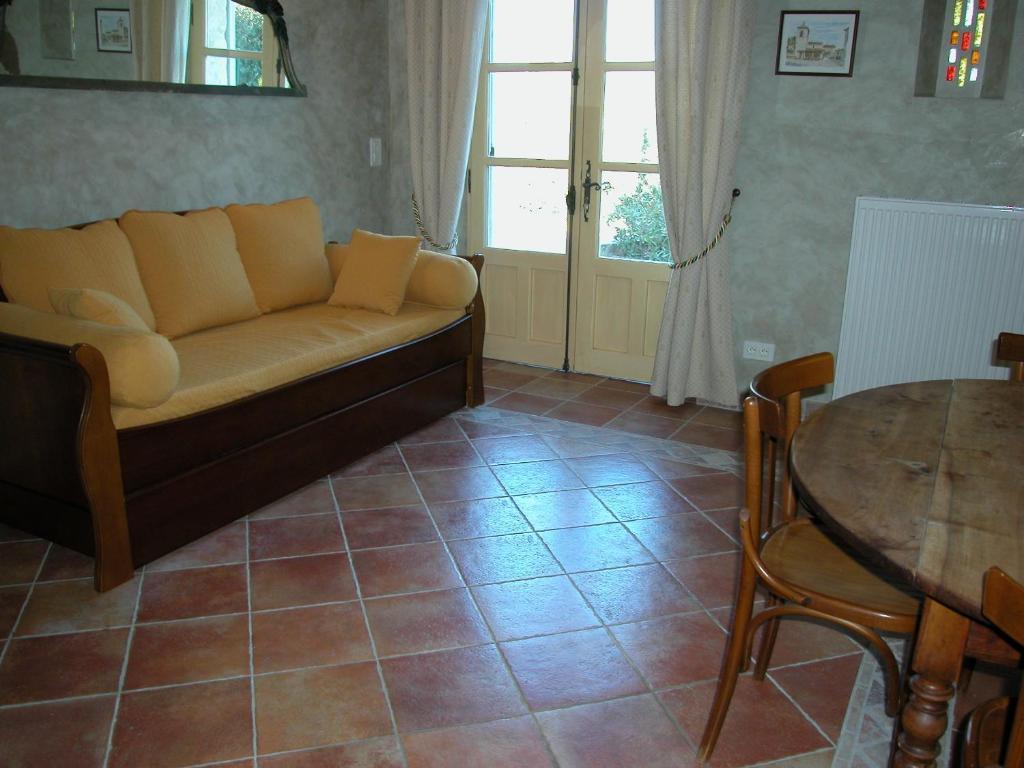 Le Mazet De La Dame Bed & Breakfast Barbentane Rom bilde